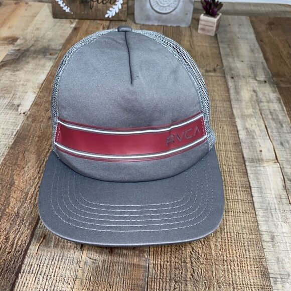 RVCA SnapBack mesh trucker hat - Picture 1 of 6